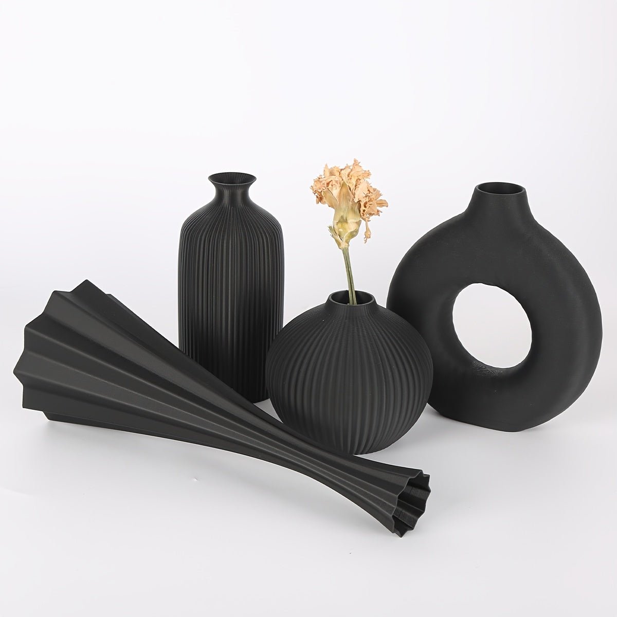 4pcs Bohemian style vase set, round plastic vase, suitable for dry flower bouquets, home and office desktop decoration, suitable for holiday gifts, vases